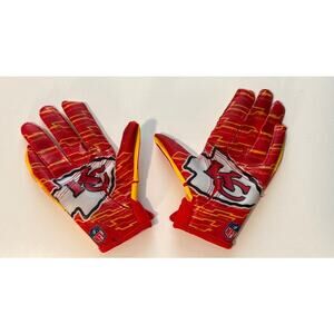 Wilson NFL Kansas City Chiefs Stretch Fit Football Receiver Gloves Youth Medium
